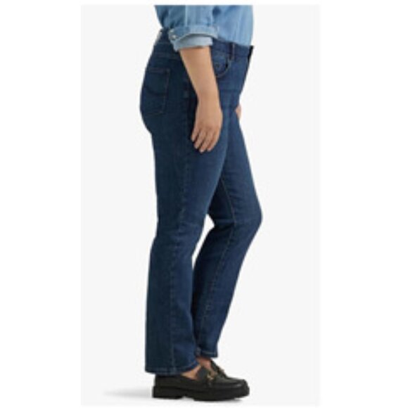 EUC ~ Lee Women's Plus Size Ultra Lux Comfort With Flex Motion Straight Leg Jean - Picture 4 of 7